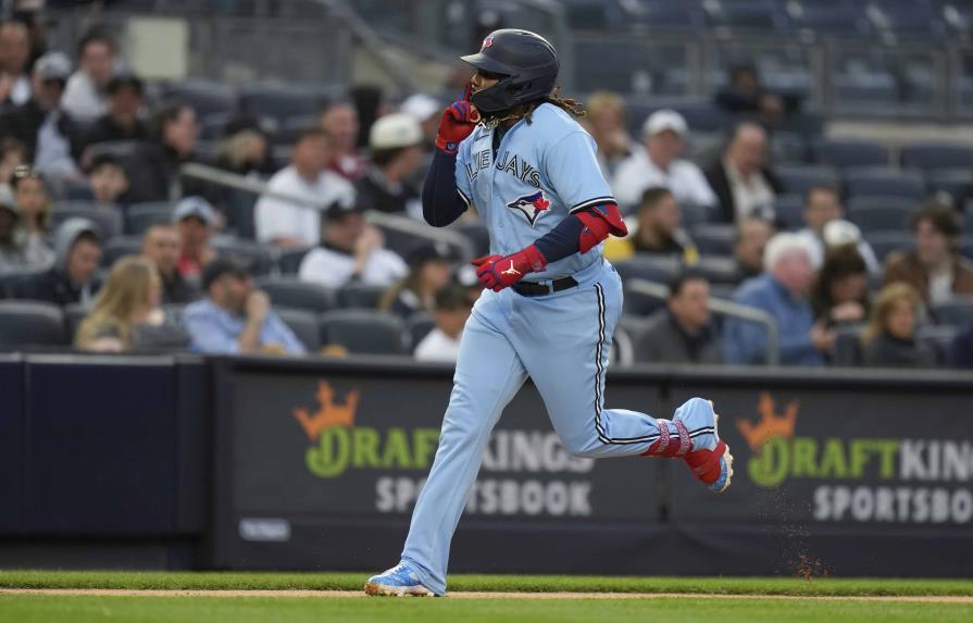 guerrero-jr.,-toma-el-latigo-de-ortiz-como-terror-en-el-bronx