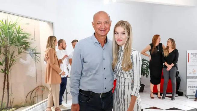 alcalde-brasileno-se-casa-con-adolescente-de-16-anos-y-le-da-cargo-publico-a-suegra