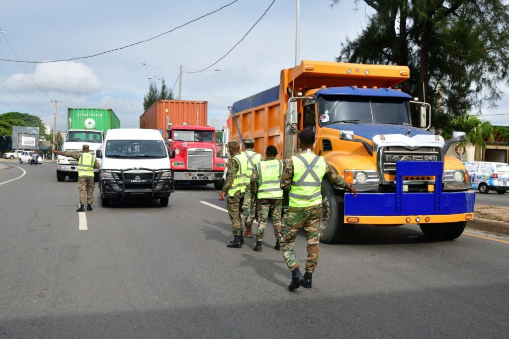 intrant-reitera-que-no-permitira-el-transito-de-camiones-pesados-por-zonas-de-acceso-restringido