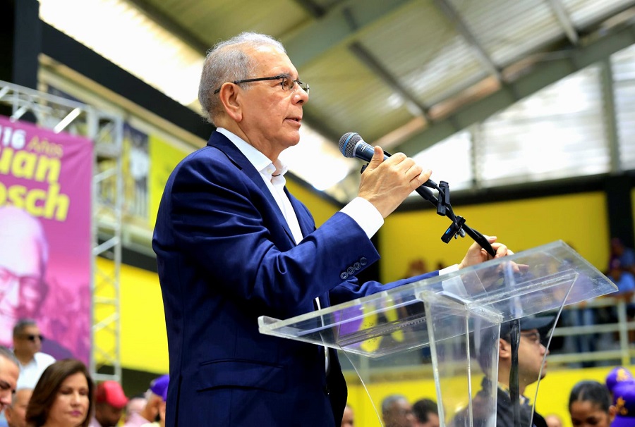danilo-medina-dirige-juramentacion-de-la-nueva-directiva-de-dignidad-juridica