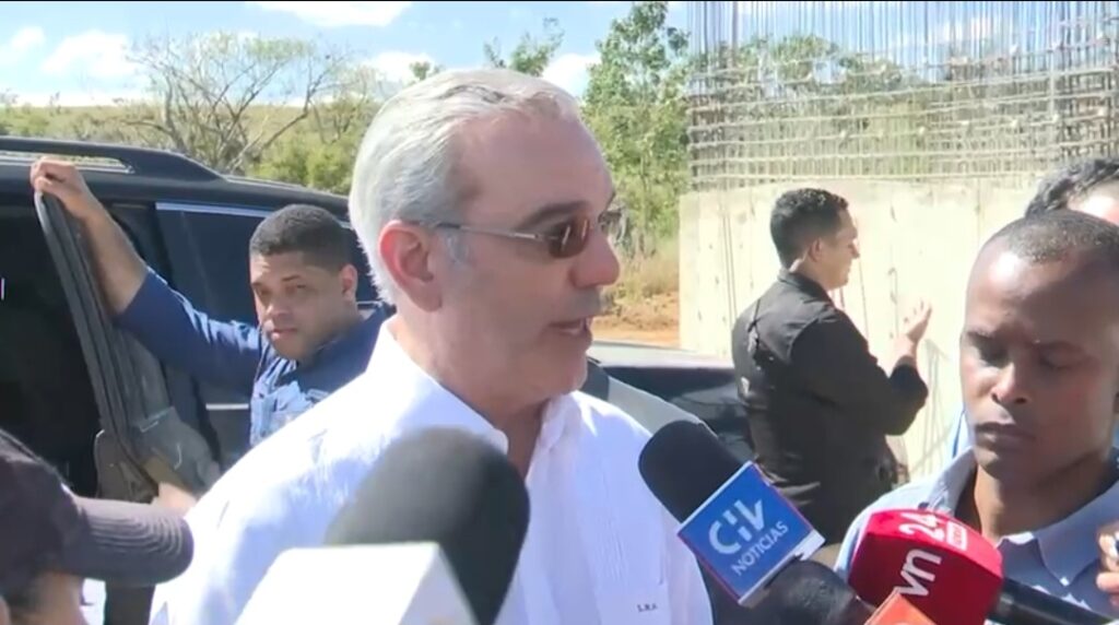 reportaje-abinader-insiste-su-gobierno-ha-mejorado-la-calidad-de-vida-de-la-poblacion