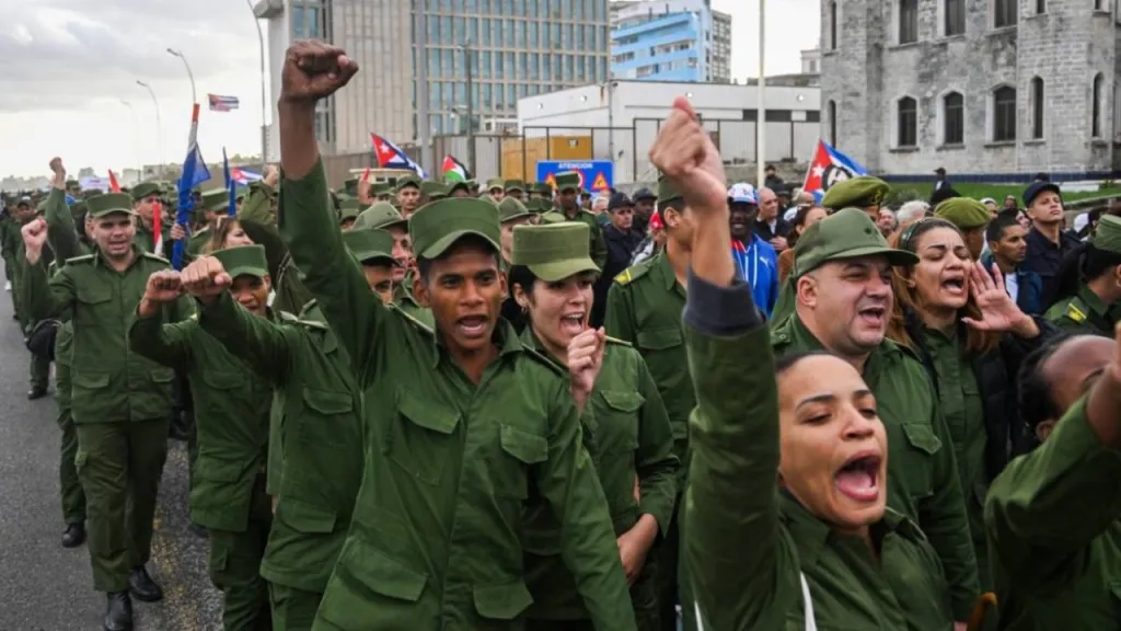 fuerzas-armadas-de-cuba-muestran-armamento-en-medio-de-tensiones-con-eeuu