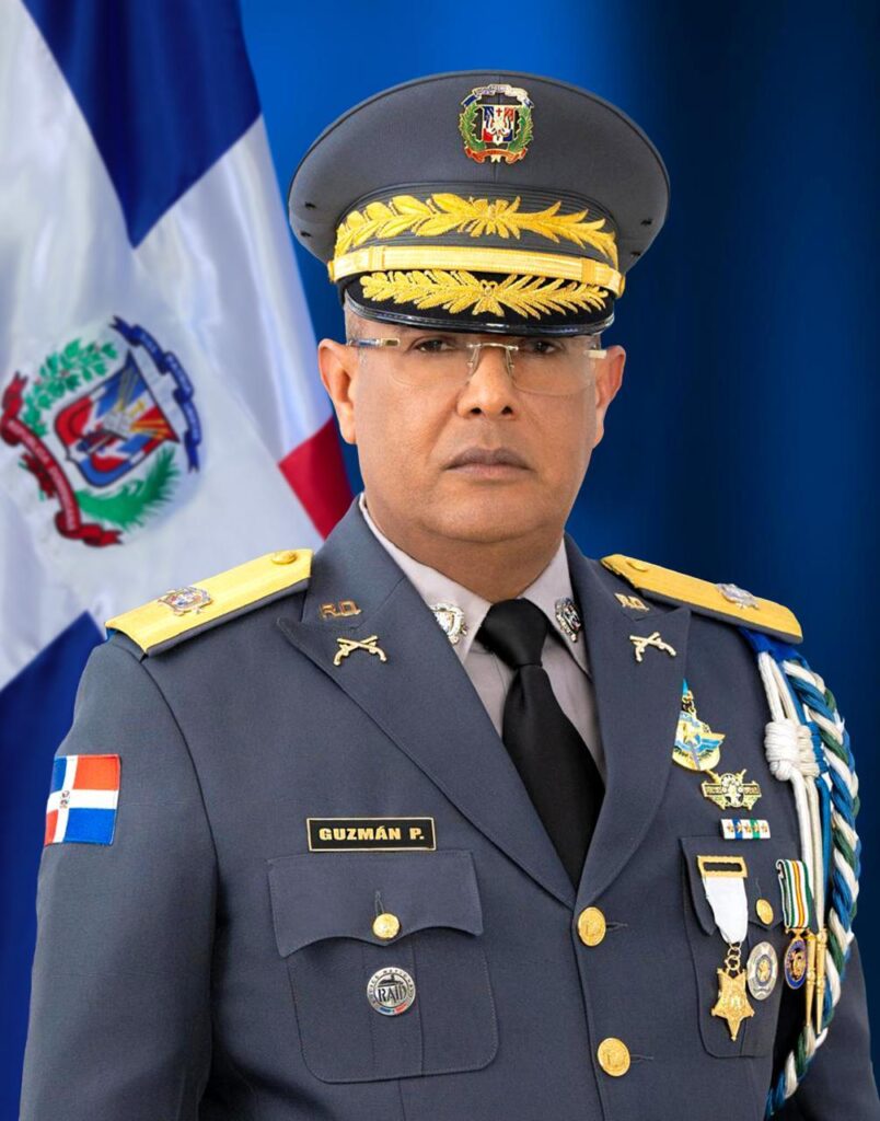 ramon-guzman-peralta-es-puesto-en-retiro-y-asumira-rol-de-asesor-presidencial-en-materia-policial