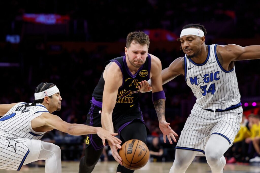 luka-doncic-duda,-lebron-falla-ultima-posesion-y-el-magic-gana
