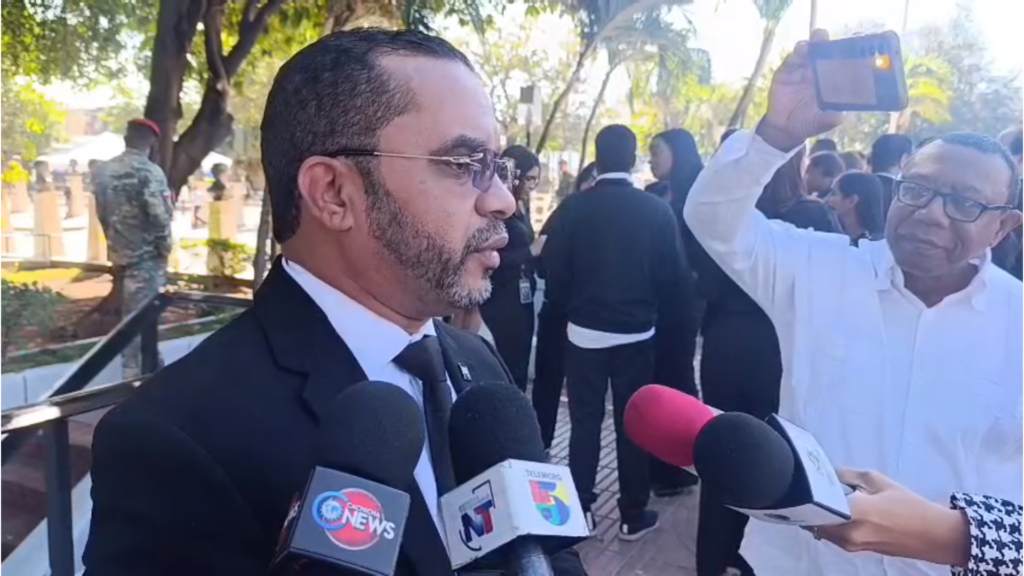 itla-se-transforma:-rector-anuncia-reestructuracion-profunda-para-blindar-su-futuro-academico
