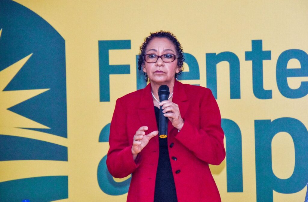 frente-amplio-condena-iniciativa-del-senado-para-eliminar-las-candidaturas-independientes