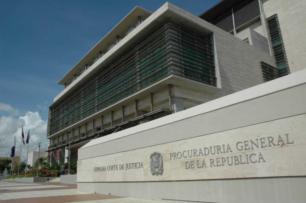 justicia-dominicana-condena-a-15-anos-de-prision-a-tres-venezolanos-por-explotacion-sexual