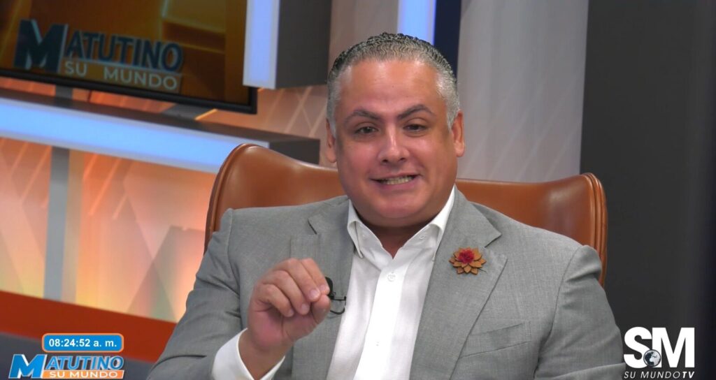 alberto-fiallo-anuncia-el-movimiento-independiente-organizado-(mio)-para-apoyar-candidaturas-independientes