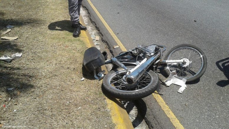 motociclista-pierde-la-vida-tras-chocar-con-camion-en-puerto-plata
