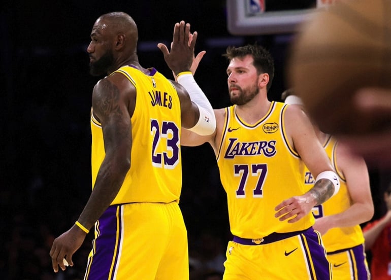 luka-doncic-y-lebron-james-montan-show-triunfo-lakers