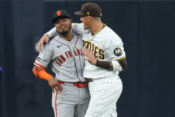 emotivo-homenaje-a-luis-arraez-en-san-diego:-gigantes-vencen-a-padres