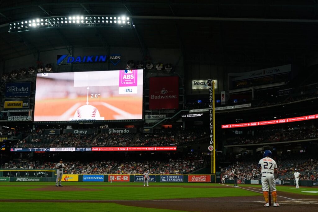 jugadores-dicen-que-los-arbitros-robot-de-mlb-reducen-la-zona-de-strike