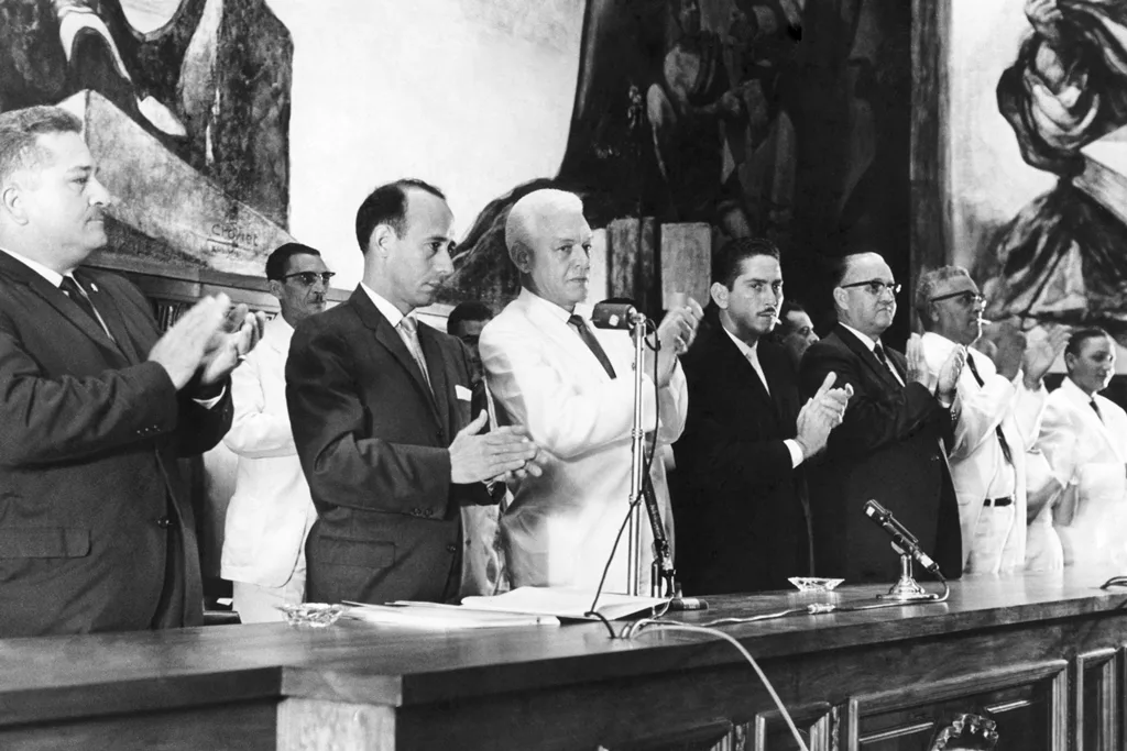 pld-destaca-aportes-del-gobierno-de-bosch-en-el-63.-o-aniversario-de-la-constitucion-de-1963