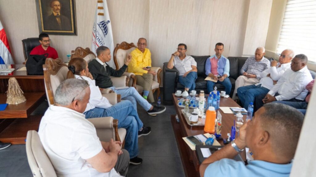 deligne-exhorta-a-respaldar-ajustes-dirigidos-a-mantener-estabilidad-sin-afectar-sectores-mas-vulnerables