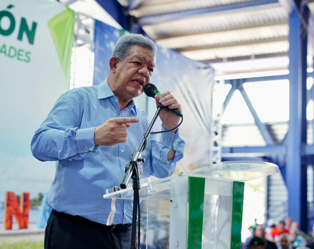 leonel-denuncia-intimidacion-y-chantaje-del-gobierno-contra-ciudadanos-para-impedir-asistencia-a-acto-de-la-fp-en-samana