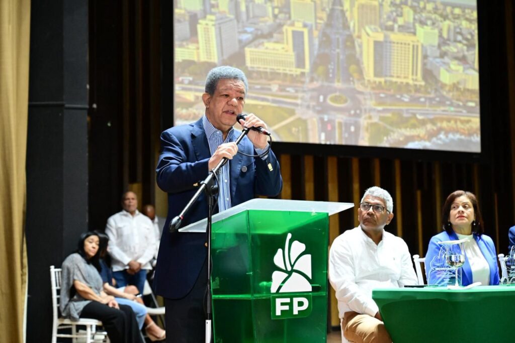 leonel-acusa-al-prm-de-descuidar-el-interes-nacional-por-priorizar-su-proyecto-politico-desde-el-gobierno