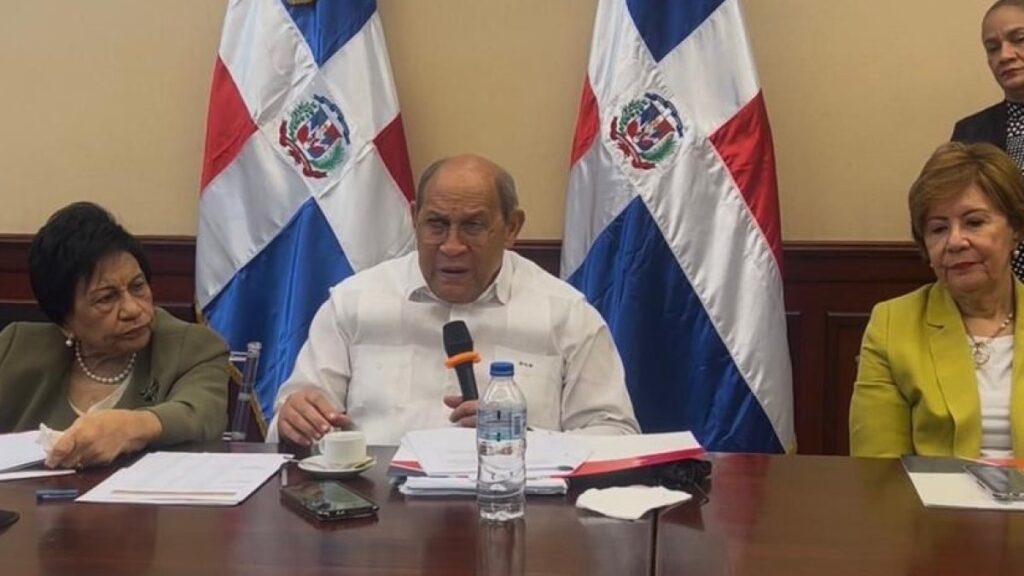comision-para-la-reforma-educativa-presenta-informe-sobre-proceso-consultivo