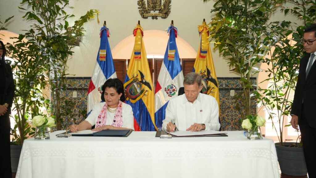 ecuador-y-republica-dominicana-sellan-acuerdos-bilaterales:-estos-son-los-puntos-clave