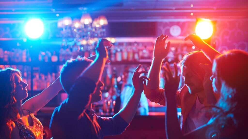 bares-y-restaurantes-ya-podran-permitir-baile-sin-licencia-especial-en-nueva-york