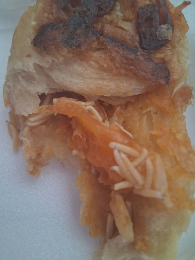 video:cierran-panaderia-en-dajabon-tras-denuncias-por-presencia-de-gusanos-en-panes