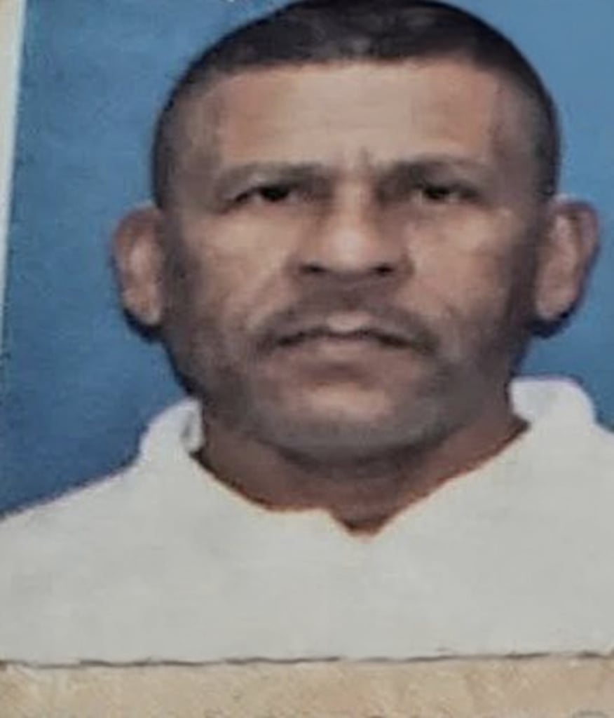video:-hallan-cadaver-de-un-hombre-con-heridas-de-arma-blanca-en-las-manos;-habria-sido-autoinfligidas