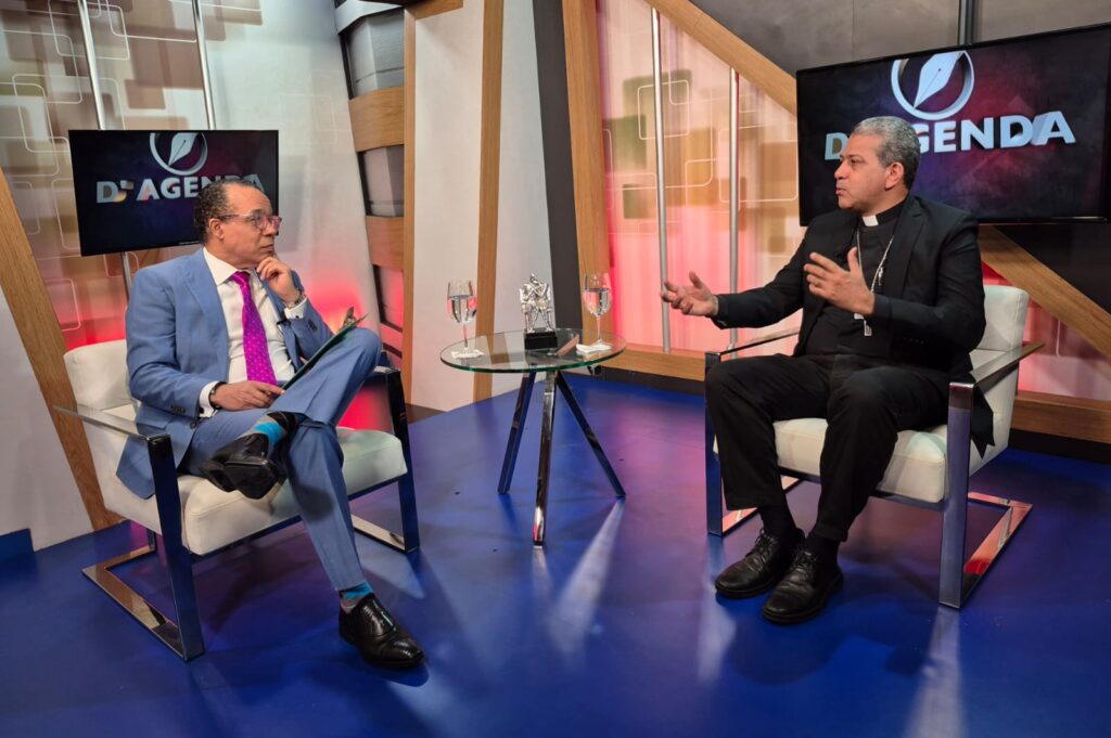 video-arzobispo-coadjutor-advierte:-“si-los-que-son-referentes-en-la-sociedad-violan-las-leyes-y-nadie-les-hace-nada,-lo-que-estan-mas-atras-lo-van-a-hacer”.