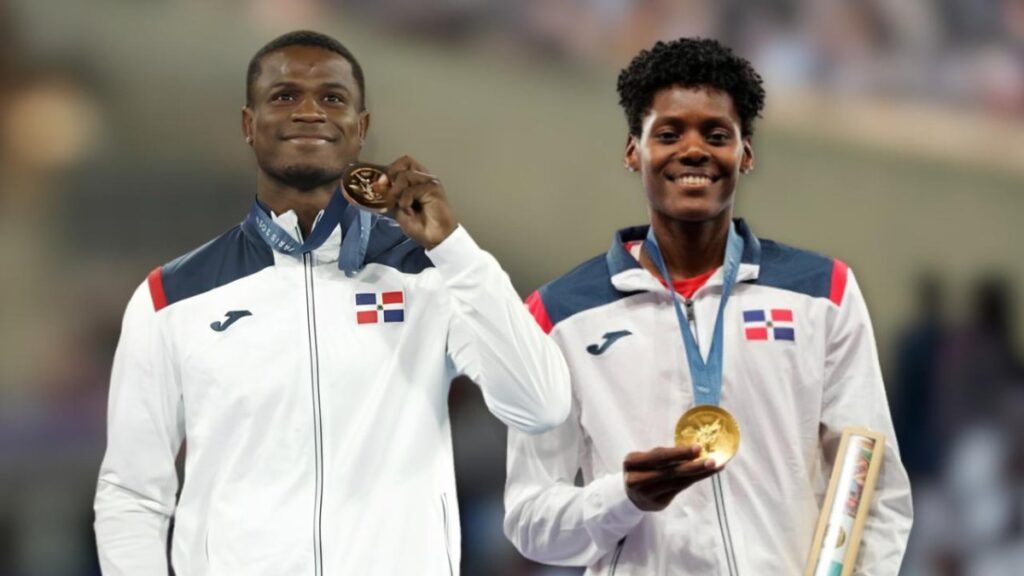 marileidy-paulino-y-cristian-pinales-abanderados-santo-domingo-2026