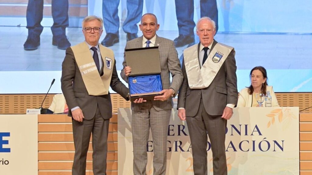 reconocen-espana-presidente-dncd