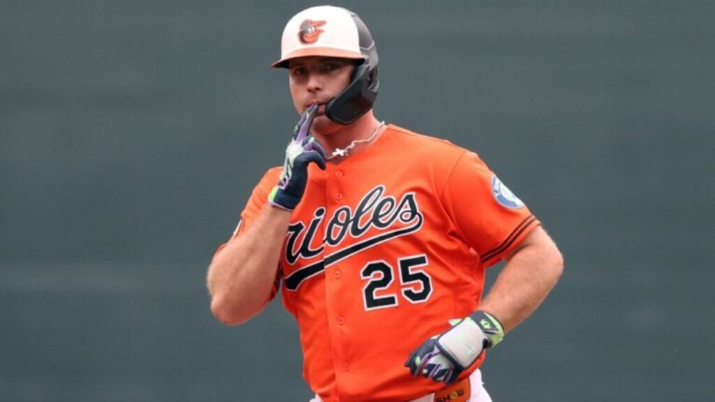 alonso-llega-a-500-juegos-seguidos;-olson-acecha-record-de-los-bravos