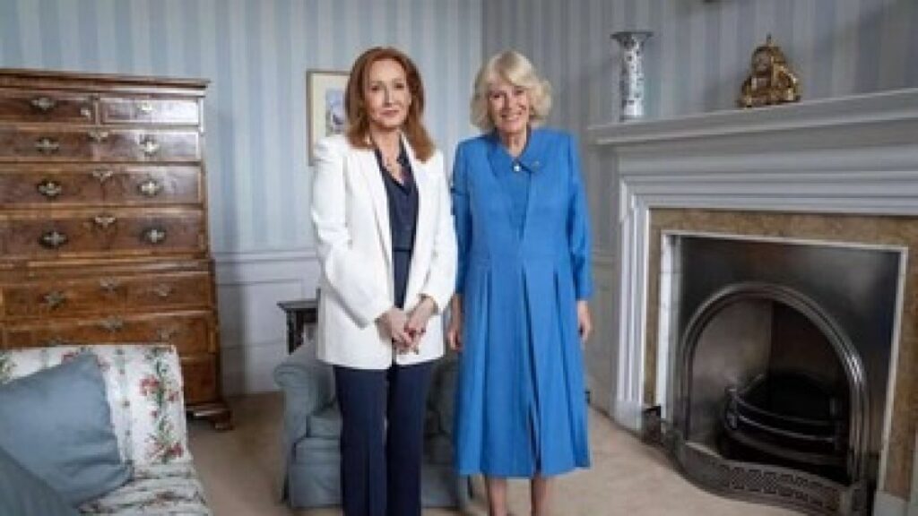 la-reina-camila-recibe-criticas-por-recibir-a-jk.-rowling-en-pleno-mes-del-orgullo-lgtbi+