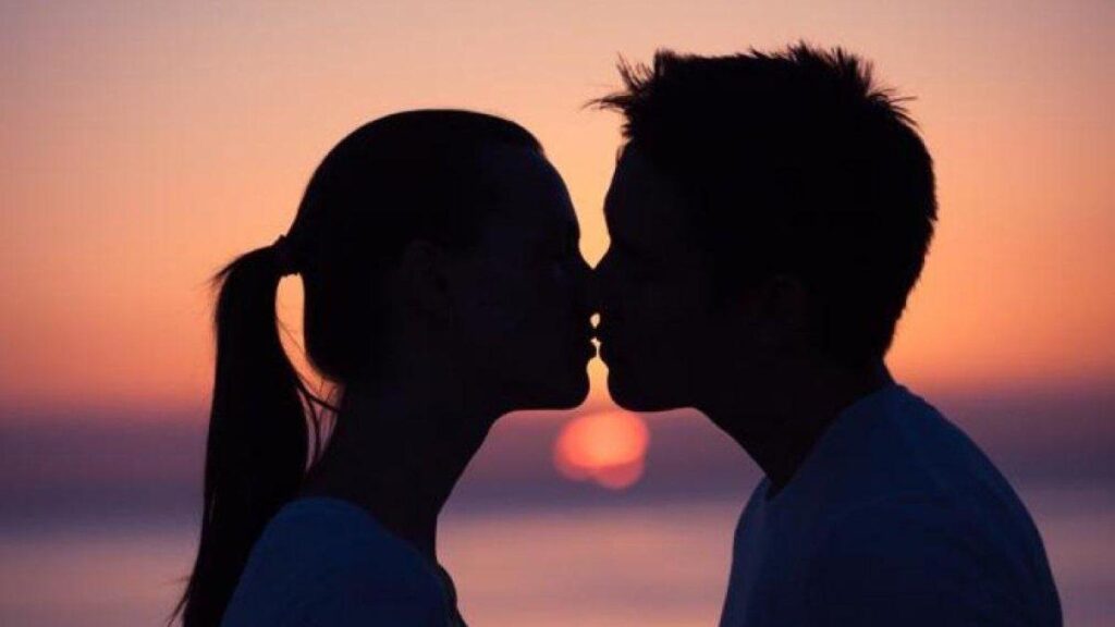 condenan-a-pareja-a-latigazos-por-besarse-sin-casarse-en-tiktok