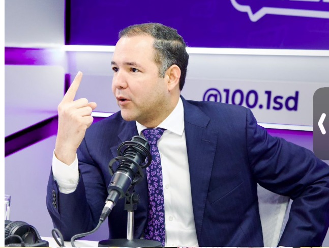 johnny-pujols-afirma-que-el-prm-podria-quedar-fuera-de-la-segunda-vuelta-en-las-elecciones-de-2028