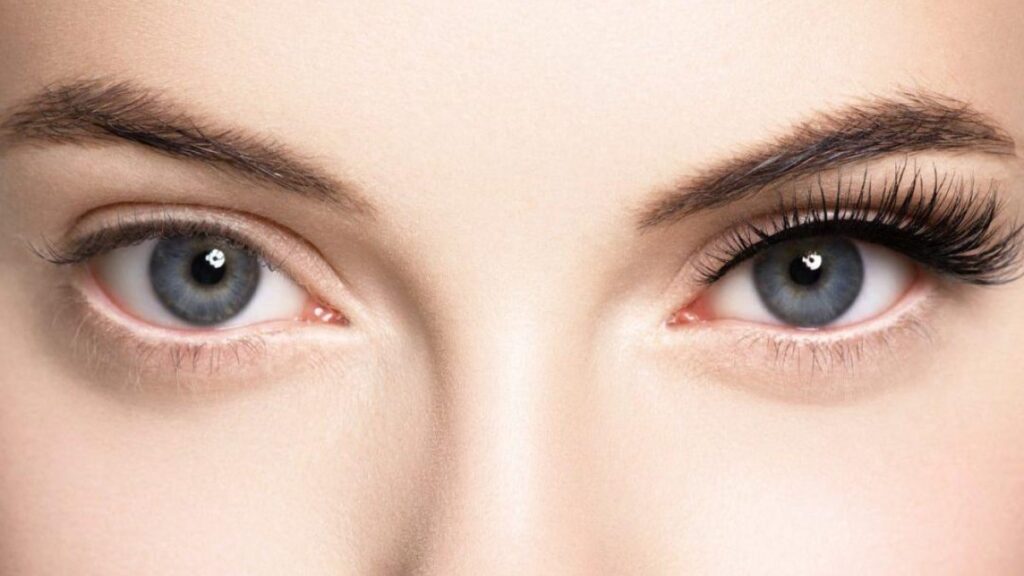 ¡ojo-con-las-pestanas-postizas!-conoce-los-danos-que-pueden-causar-en-la-salud-visual