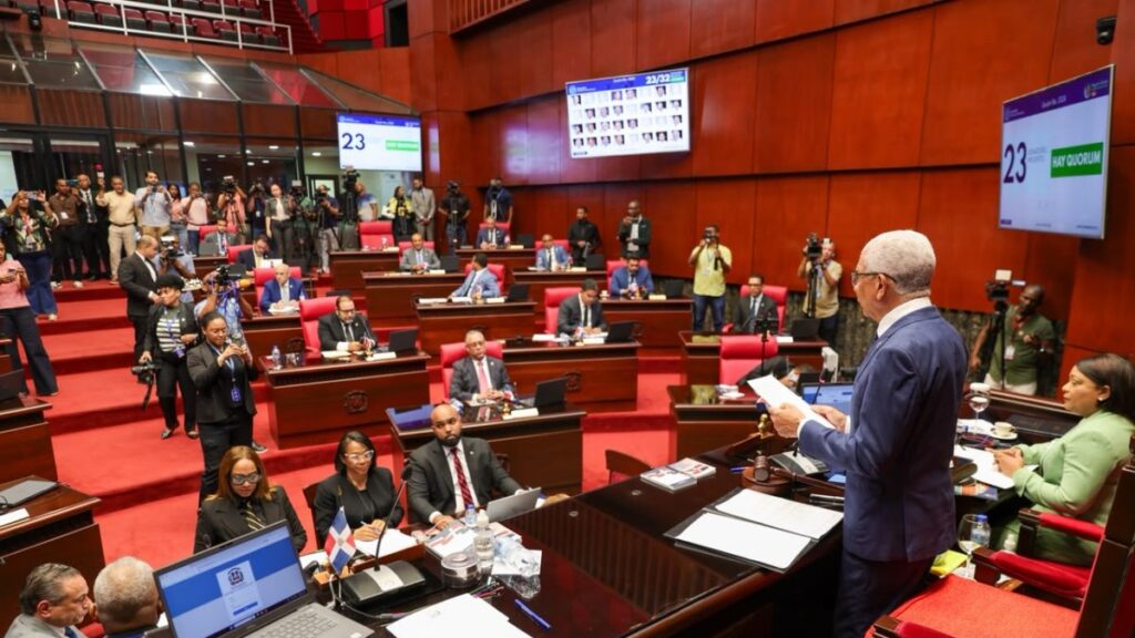 tras-protestas-y-criticas,-senado-anuncia-codigo-penal-sera-modificado-antes-de-entrar-en-vigencia