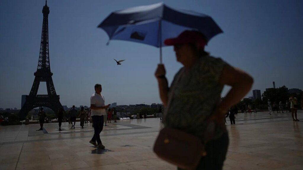 ola-de-calor-pone-a-24-departamentos-de-francia-en-alerta-roja