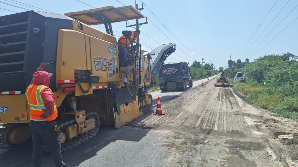 reinician-reconstruccion-de-la-carretera-duverge–la-colonia;-residentes-destacan-impacto-en-el-desarrollo-regional