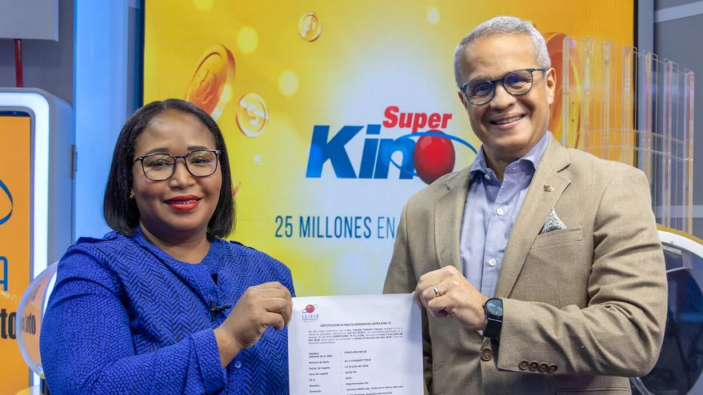 una-enfermera-de-santo-domingo-este-se-saca-25-millones-en-la-loteria