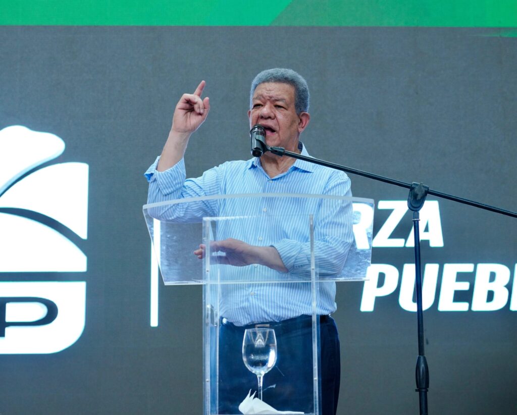 leonel:-el-gobierno-del-prm-aseguro-carbon-y-gas-natural-a-us$69-y-“engano-al-pueblo”-para-justificar-la-reforma-fiscal
