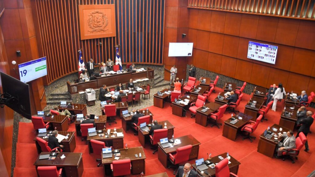 senado-aprueba-presupuesto-complementario-por-casi-rd$41-mil-millones,-tras-aprobar-codigo-penal