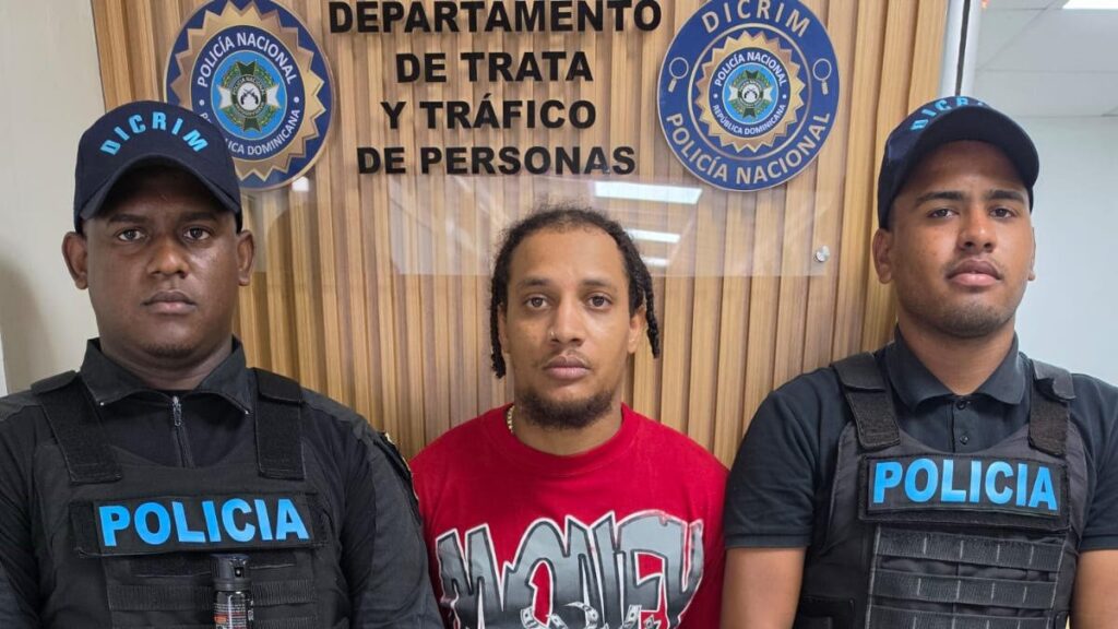detienen-a-un-hombre-de-27-anos-y-rescatan-a-una-menor-en-su-residencial-en-los-alcarrizos