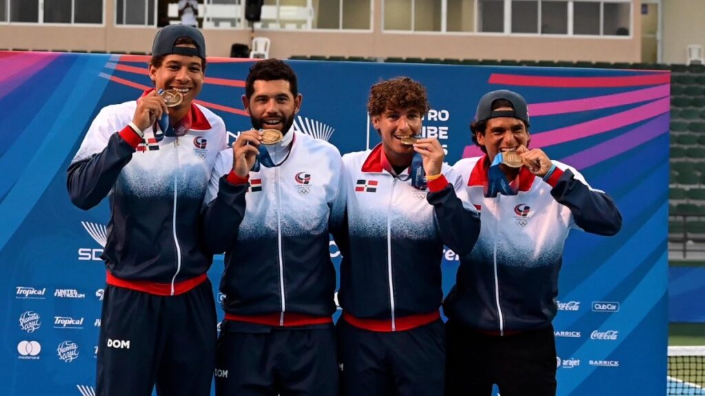 nick-hardt-y-peter-bertran-dan-a-republica-dominicana-el-oro-en-tenis-por-equipos
