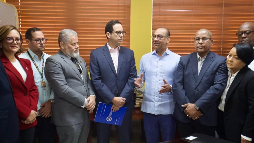 prm-presenta-a-la-jce-padron-con-1,540,562-menos-miembros-que-el-que-entrego-hace-3-anos