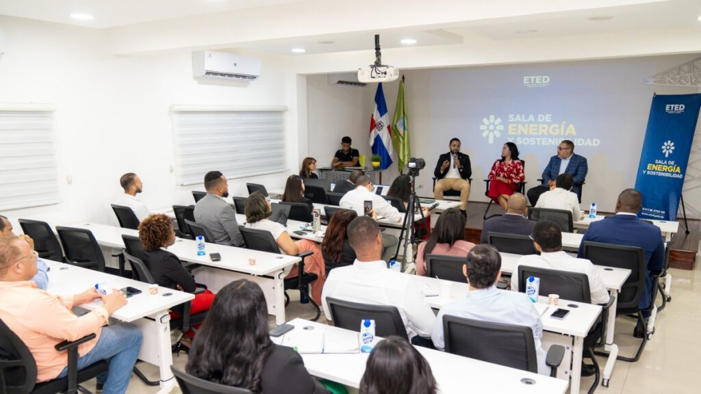 eted-presenta-proyecto-de-almacenamiento-de-energia-mediante-baterias