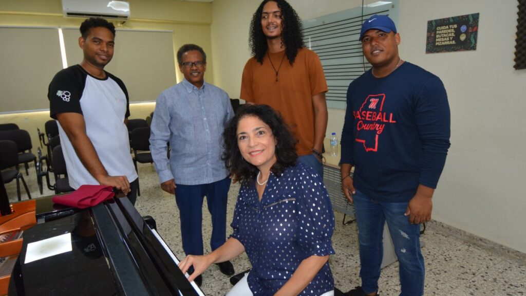 uasd-impartira-clases-de-piano-gratis-para-pianistas-clasicos-y-populares