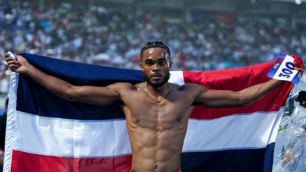 gabriel-moronta-conquista-el-oro-en-los-400-metros-y-apunta-a-los-juegos-panamericanos-lima-2027