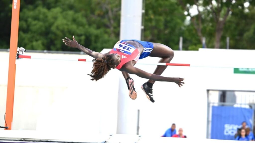 marysabel-senyu-gana-oro-en-salto-de-altura
