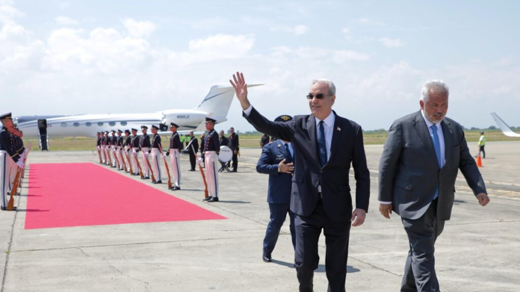 presidente-abinader-llega-a-cali-para-participar-en-la-transmision-de-mando-presidencial-de-colombia