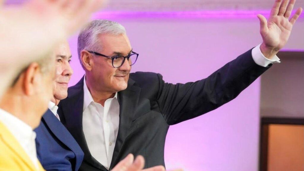 ¡pa’-la-calle!-gonzalo-castillo-recorrera-el-pais-para-fortalecer-su-proyecto-politico
