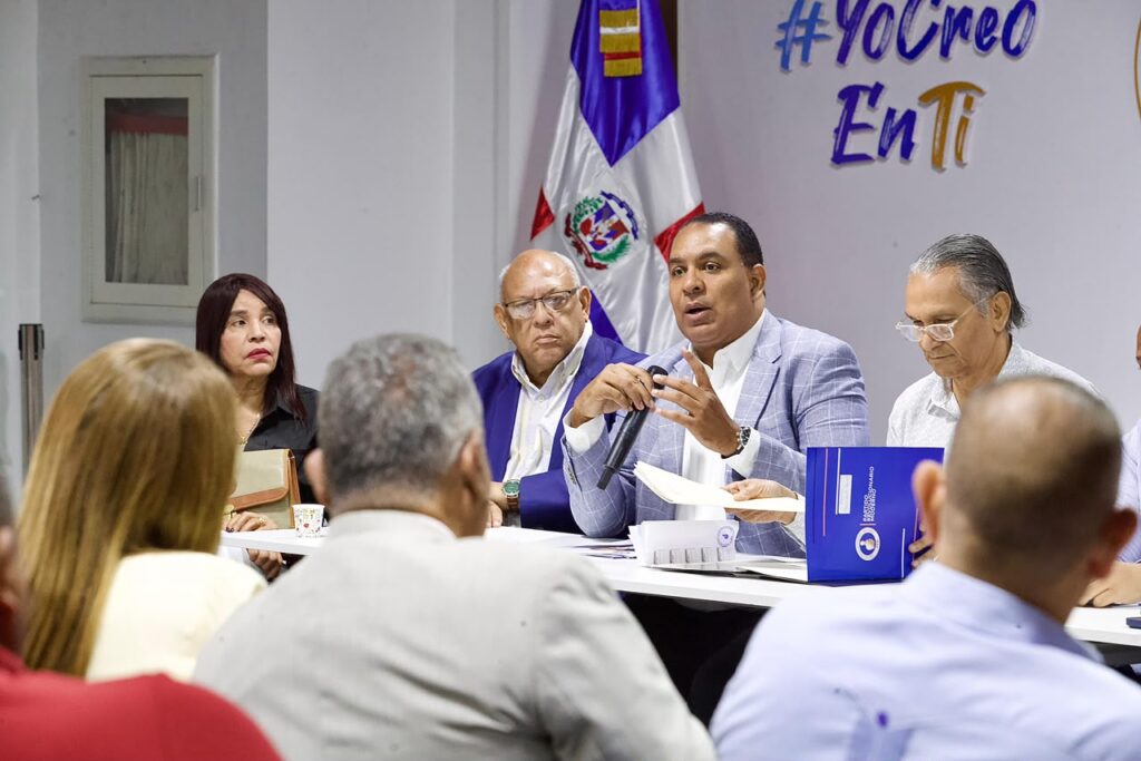 el-prm-ratifica-a-edgar-batista-en-comision-nacional-de-elecciones-internas