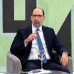 Henry Merán cuestiona inicio del año escolar y afirma que el sistema educativo ha retrocedido